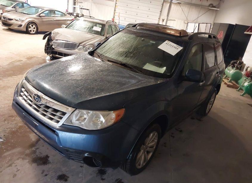 Photo 2 of 2011 Subaru Forester 2.5X PREMIUM (VIN JF2SHBDC7BG752601)