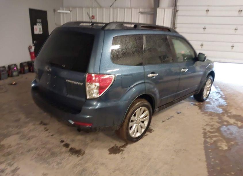 Photo 4 of 2011 Subaru Forester 2.5X PREMIUM (VIN JF2SHBDC7BG752601)