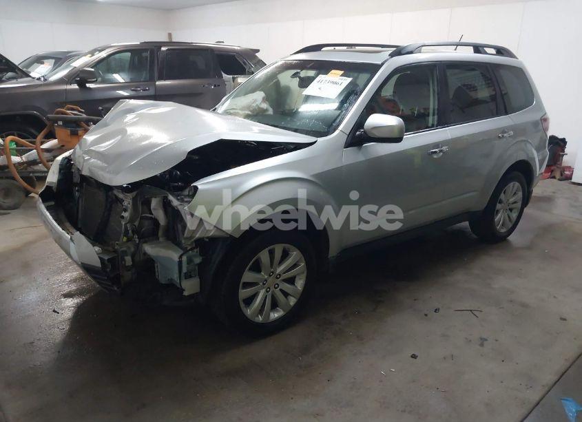Photo 2 of 2011 Subaru Forester 2.5X PREMIUM (VIN JF2SHBDC7BH775029)