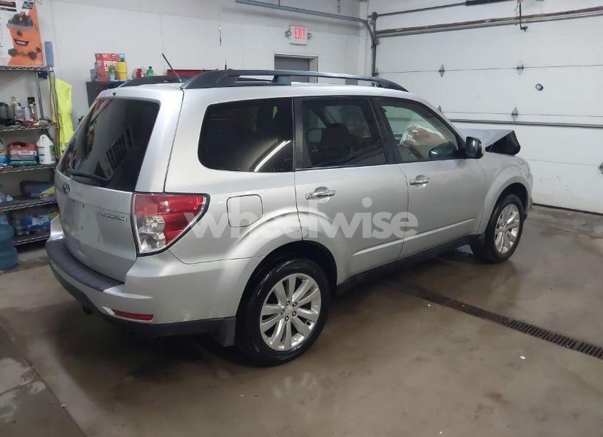 Photo 4 of 2011 Subaru Forester 2.5X PREMIUM (VIN JF2SHBDC7BH775029)