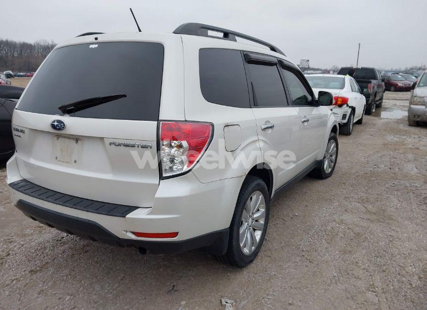 Photo 4 of 2012 Subaru Forester 2.5X PREMIUM (VIN JF2SHBDC7CH435932)