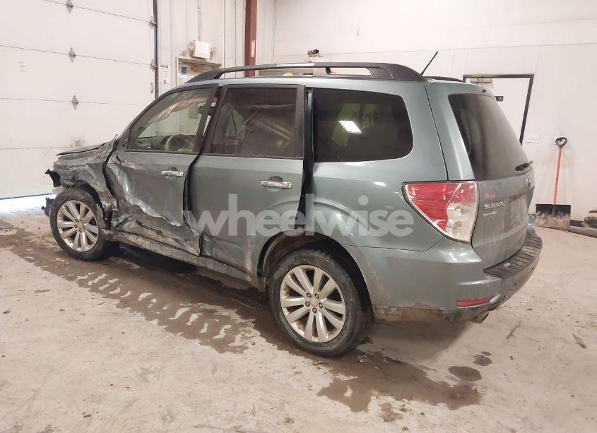Photo 3 of 2011 Subaru Forester 2.5X PREMIUM (VIN JF2SHBDC8BH764721)