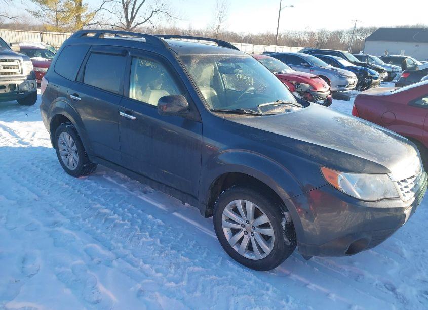 2012 Subaru Forester 2.5X LIMITED (VIN JF2SHBEC0CH424107) main photo