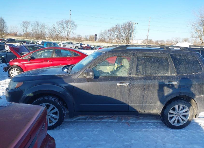 Photo 2 of 2012 Subaru Forester 2.5X LIMITED (VIN JF2SHBEC0CH424107)