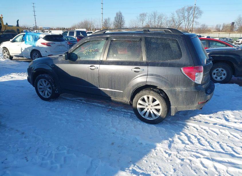Photo 3 of 2012 Subaru Forester 2.5X LIMITED (VIN JF2SHBEC0CH424107)