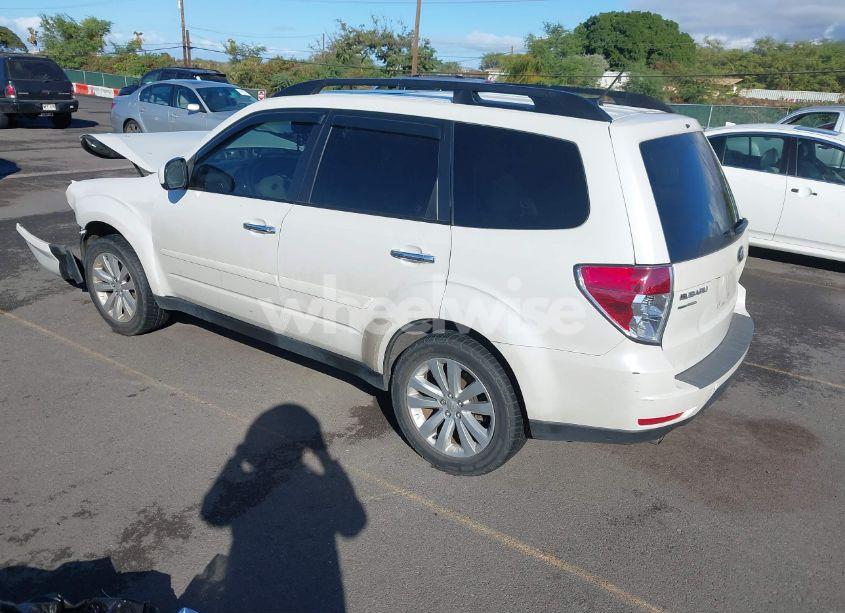 Photo 3 of 2011 Subaru Forester 2.5X LIMITED (VIN JF2SHBEC1BH716346)