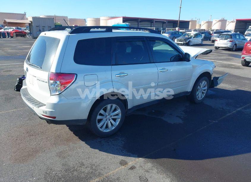 Photo 4 of 2011 Subaru Forester 2.5X LIMITED (VIN JF2SHBEC1BH716346)