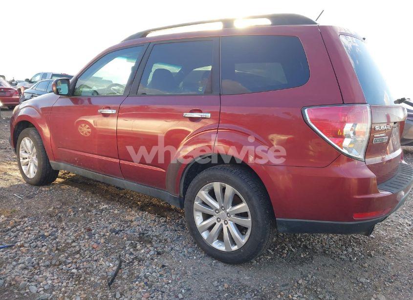 Photo 3 of 2011 Subaru Forester 2.5X LIMITED (VIN JF2SHBEC1BH728724)