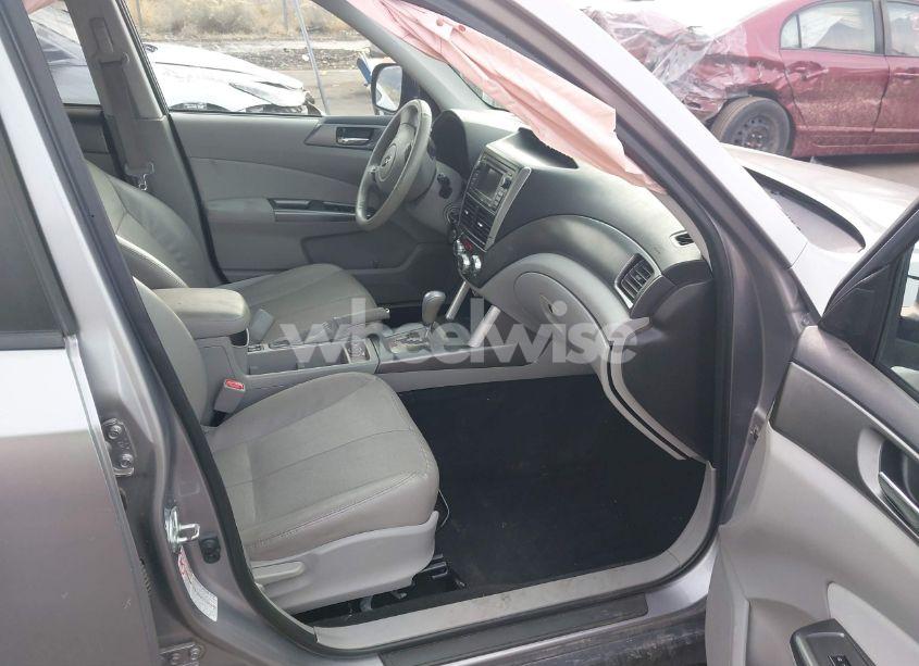 Photo 5 of 2011 Subaru Forester 2.5X LIMITED (VIN JF2SHBEC2BH741255)