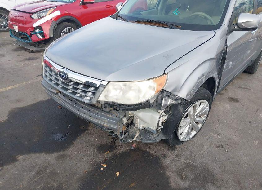Photo 6 of 2011 Subaru Forester 2.5X LIMITED (VIN JF2SHBEC2BH741255)