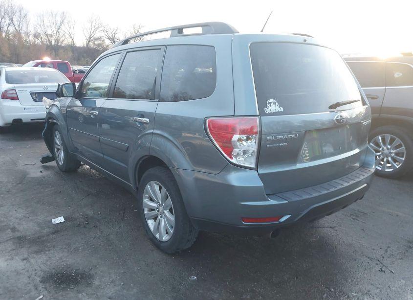 Photo 3 of 2011 Subaru Forester 2.5X LIMITED (VIN JF2SHBEC2BH741644)