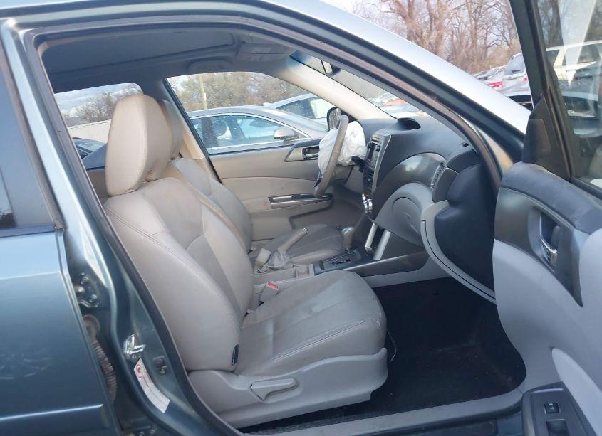 Photo 5 of 2011 Subaru Forester 2.5X LIMITED (VIN JF2SHBEC2BH741644)