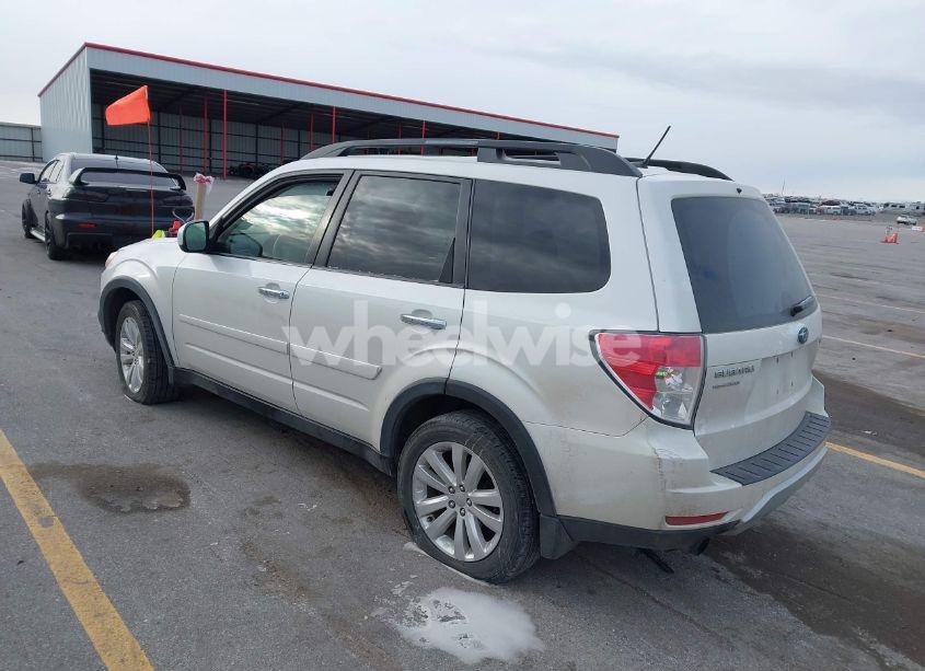 Photo 3 of 2012 Subaru Forester 2.5X LIMITED (VIN JF2SHBEC3CH450944)