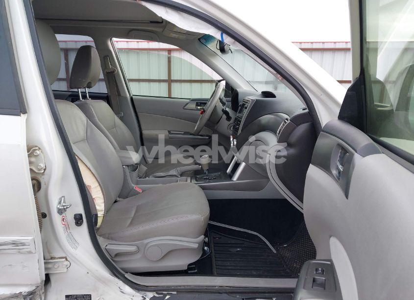 Photo 5 of 2012 Subaru Forester 2.5X LIMITED (VIN JF2SHBEC3CH450944)