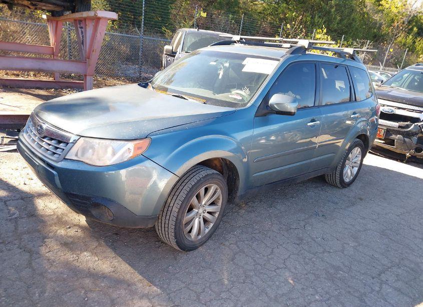 Photo 2 of 2011 Subaru Forester 2.5X LIMITED (VIN JF2SHBEC5BH738544)