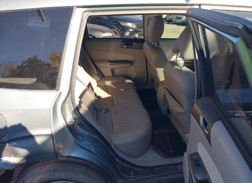 Photo 8 of 2011 Subaru Forester 2.5X LIMITED (VIN JF2SHBEC5BH738544)