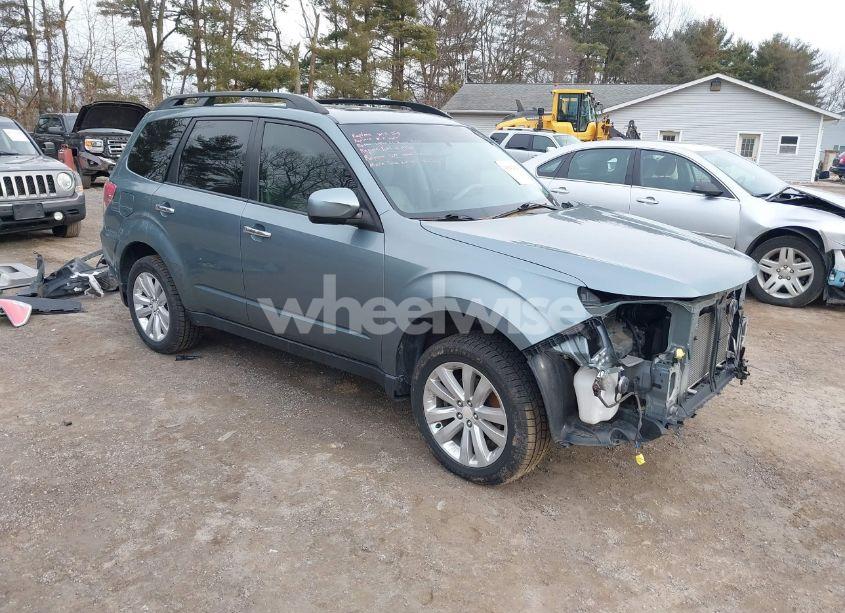 2011 Subaru Forester 2.5X LIMITED (VIN JF2SHBEC6BH729061) main photo