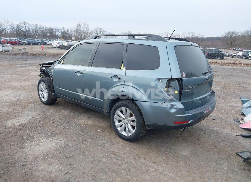 Photo 3 of 2011 Subaru Forester 2.5X LIMITED (VIN JF2SHBEC6BH729061)