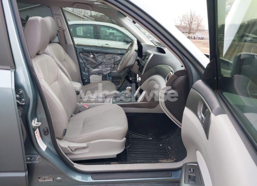 Photo 5 of 2011 Subaru Forester 2.5X LIMITED (VIN JF2SHBEC6BH729061)