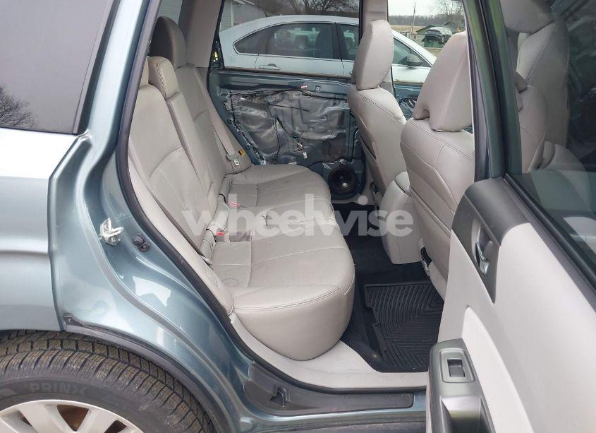 Photo 8 of 2011 Subaru Forester 2.5X LIMITED (VIN JF2SHBEC6BH729061)