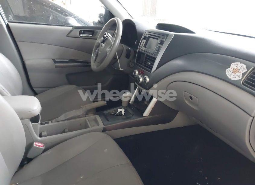 Photo 5 of 2011 Subaru Forester 2.5X LIMITED (VIN JF2SHBEC6BH736978)
