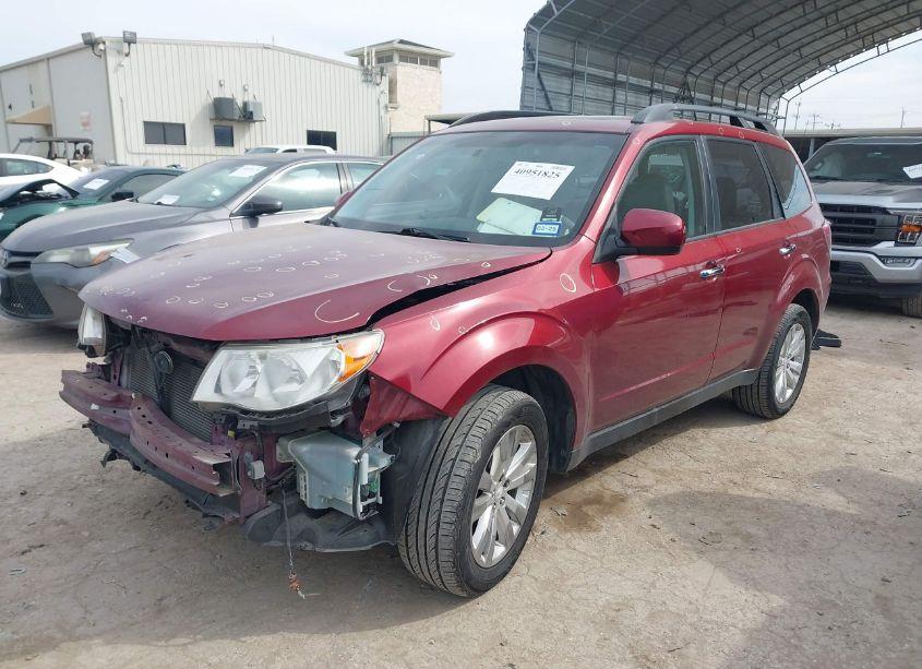 Photo 2 of 2012 Subaru Forester 2.5X LIMITED (VIN JF2SHBEC7CH427473)