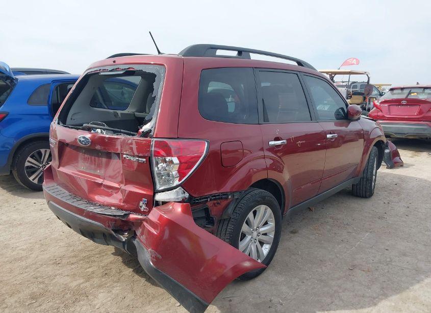 Photo 4 of 2012 Subaru Forester 2.5X LIMITED (VIN JF2SHBEC7CH427473)