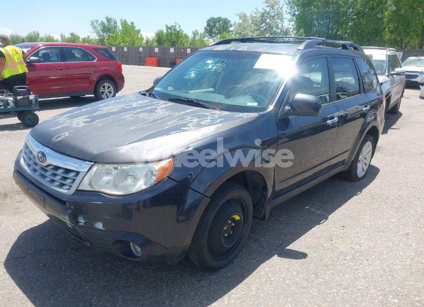 Photo 2 of 2012 Subaru Forester 2.5X LIMITED (VIN JF2SHBEC7CH452406)
