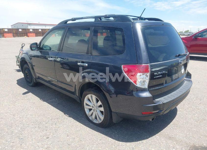 Photo 3 of 2012 Subaru Forester 2.5X LIMITED (VIN JF2SHBEC7CH452406)