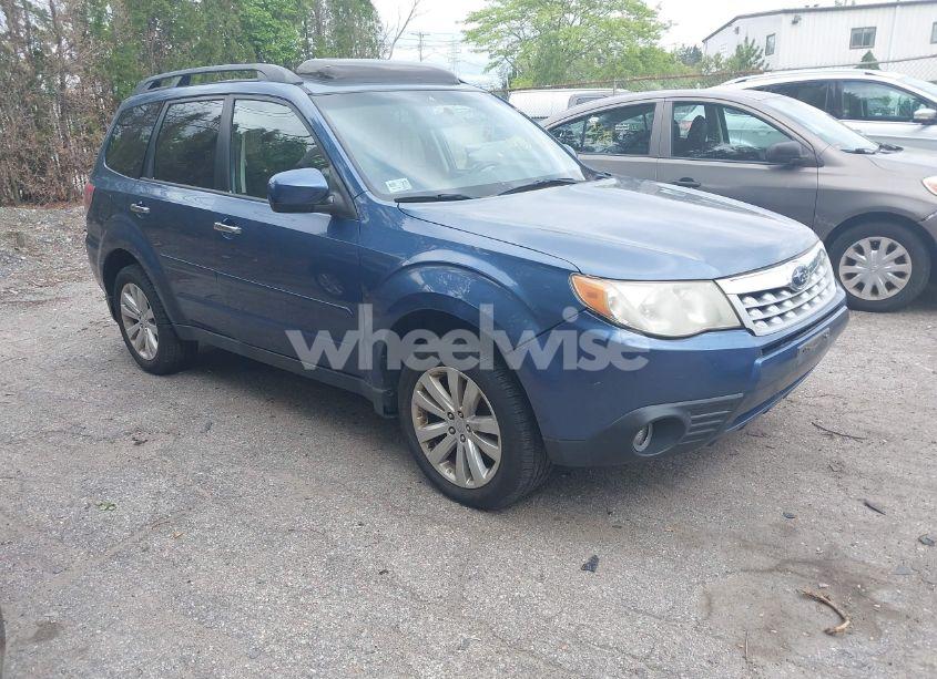 2012 Subaru Forester 2.5X LIMITED (VIN JF2SHBEC8CH414568) main photo