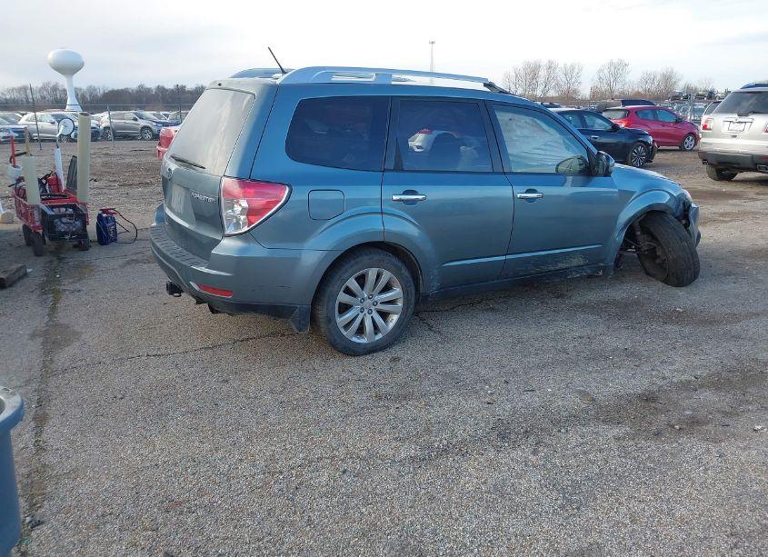 Photo 4 of 2011 Subaru Forester 2.5X TOURING (VIN JF2SHBGC0BH740912)