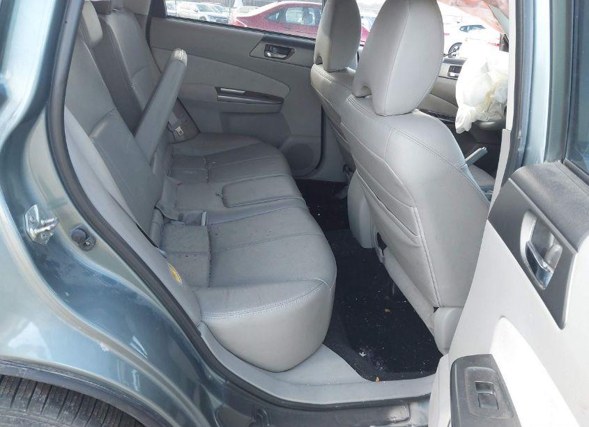 Photo 8 of 2011 Subaru Forester 2.5X TOURING (VIN JF2SHBGC0BH740912)