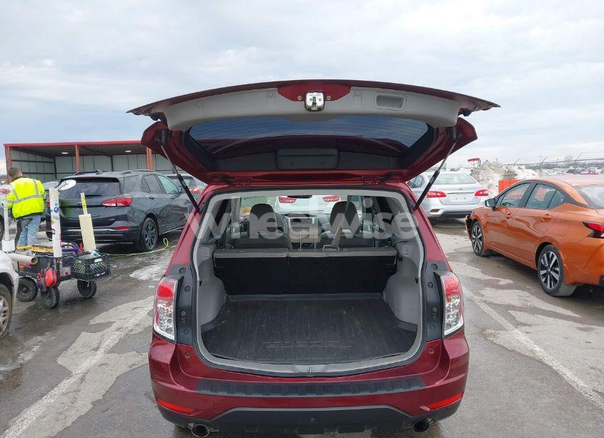 Photo 18 of 2012 Subaru Forester (VIN JF2SHGAC2CH468578)