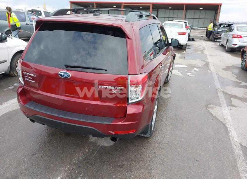 Photo 4 of 2012 Subaru Forester (VIN JF2SHGAC2CH468578)