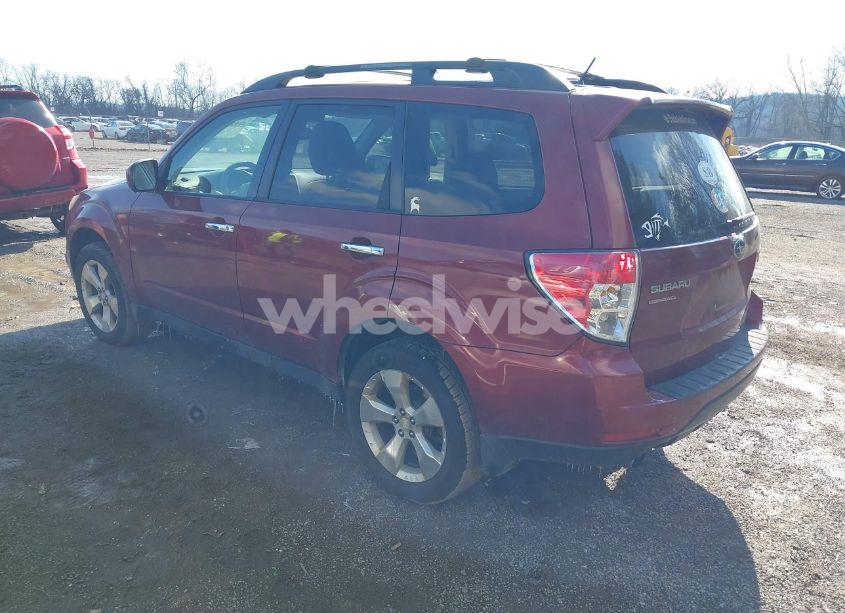 Photo 3 of 2013 Subaru Forester 2.5XT PREMIUM (VIN JF2SHGAC8DH417720)