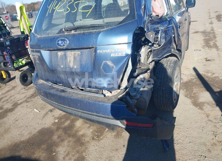 Photo 6 of 2014 Subaru Forester 2.5I (VIN JF2SJAAC0EH439472)