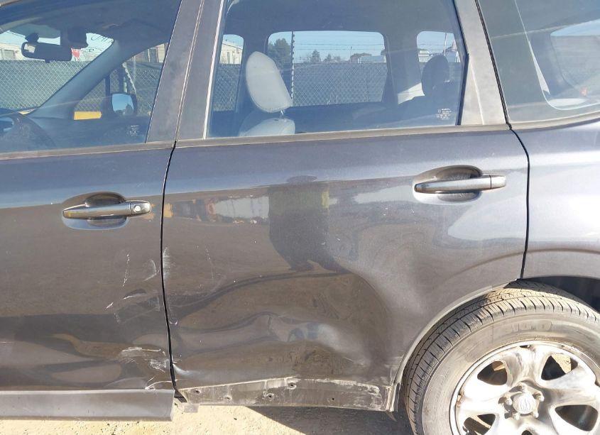 Photo 6 of 2014 Subaru Forester 2.5I (VIN JF2SJAAC0EH445465)