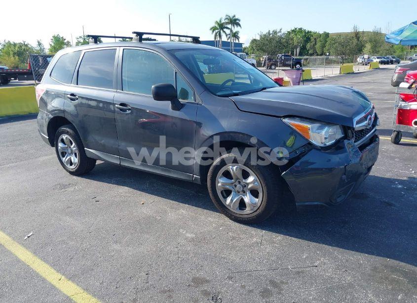 2015 Subaru Forester 2.5I (VIN JF2SJAAC0FG428267) main photo