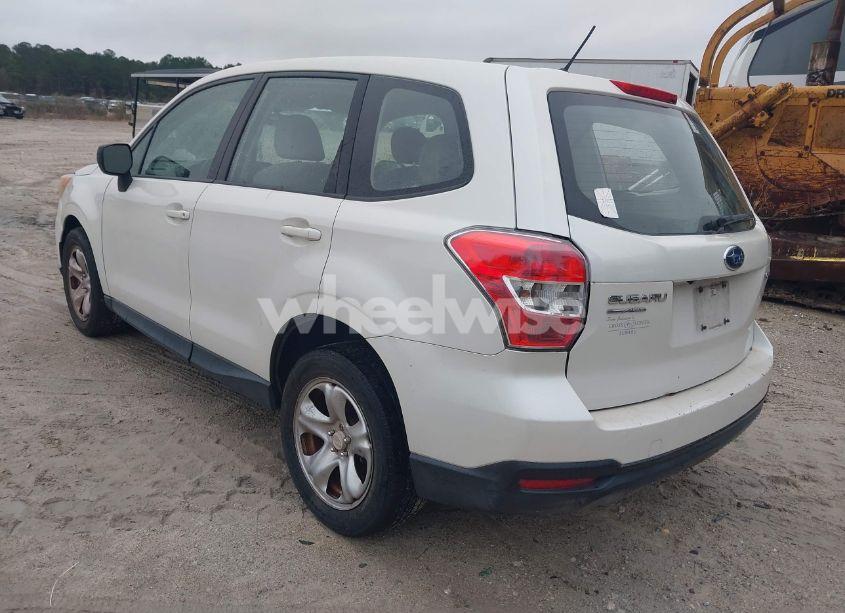 Photo 3 of 2015 Subaru Forester 2.5I (VIN JF2SJAAC0FH444916)