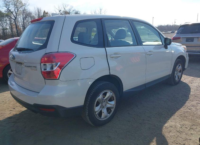 Photo 4 of 2016 Subaru Forester 2.5I (VIN JF2SJAAC0GG529200)