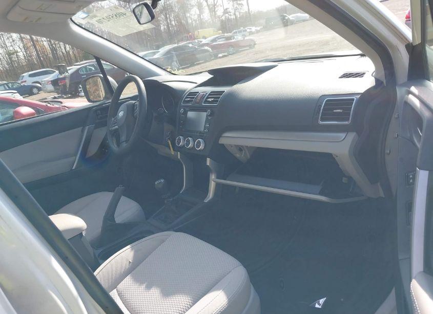 Photo 5 of 2016 Subaru Forester 2.5I (VIN JF2SJAAC0GG529200)