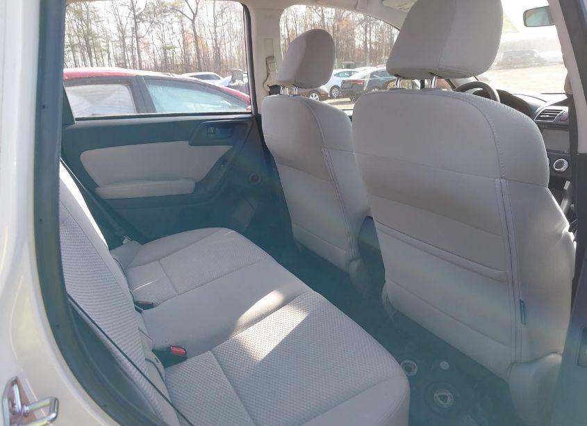 Photo 8 of 2016 Subaru Forester 2.5I (VIN JF2SJAAC0GG529200)