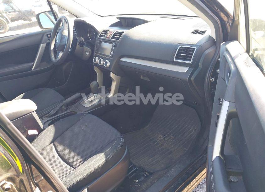 Photo 5 of 2016 Subaru Forester 2.5I (VIN JF2SJAAC0GH557475)