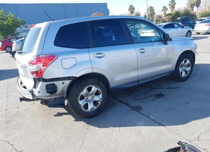 Photo 4 of 2014 Subaru Forester 2.5I (VIN JF2SJAAC2EH415349)