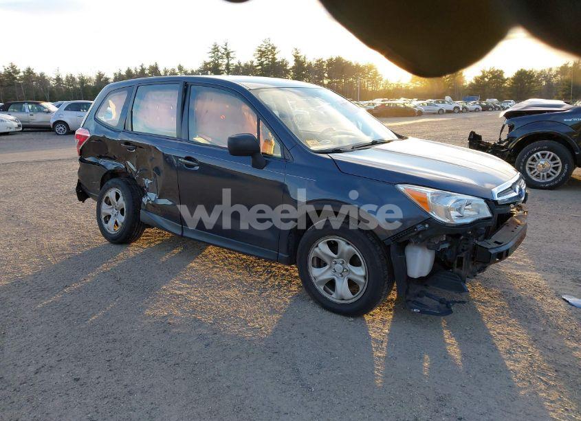2015 Subaru Forester 2.5I (VIN JF2SJAAC2FH532561) main photo