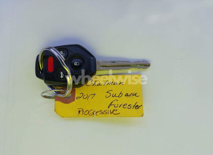 Photo 11 of 2017 Subaru Forester 2.5I (VIN JF2SJAAC2HG593014)