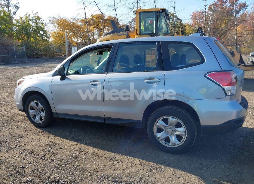 Photo 14 of 2017 Subaru Forester 2.5I (VIN JF2SJAAC2HG593014)