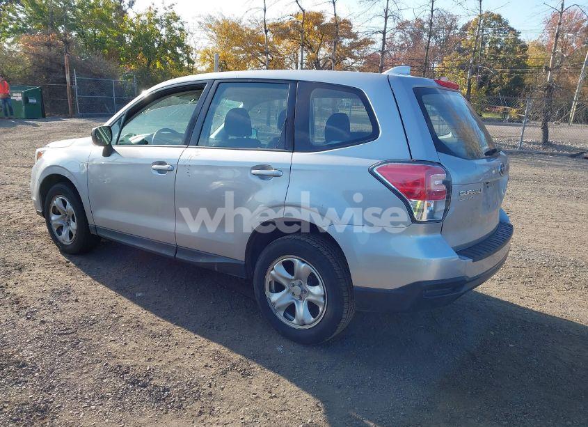 Photo 3 of 2017 Subaru Forester 2.5I (VIN JF2SJAAC2HG593014)