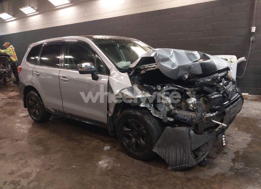 2018 Subaru Forester 2.5I (VIN JF2SJAAC2JG508288) main photo