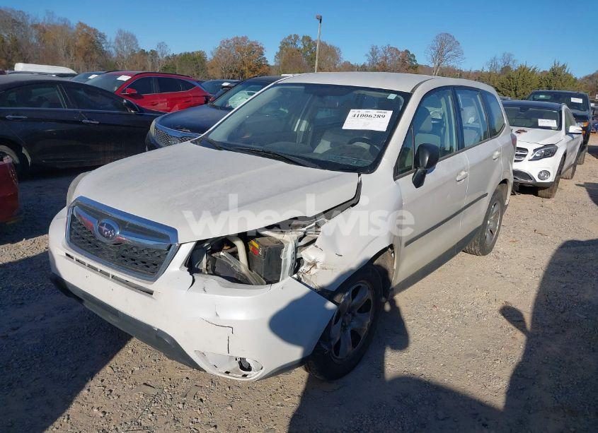 Photo 2 of 2014 Subaru Forester 2.5I (VIN JF2SJAAC4EG414600)